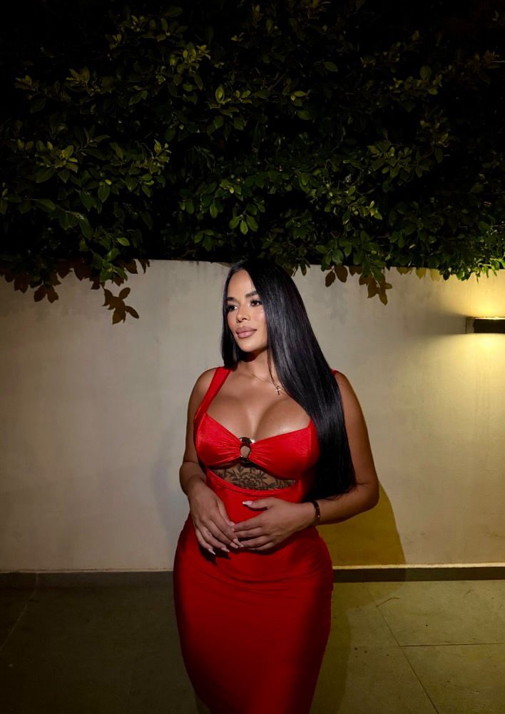 Escort - VICKY - Ibiza Tops